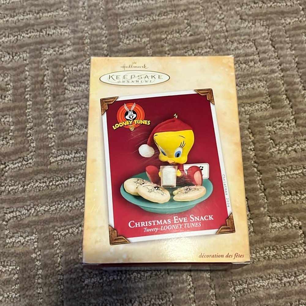 Tweety bird Christmas Eve snack hallmark ornament
